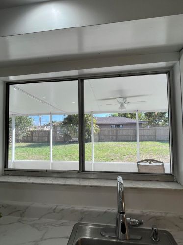 592 Whitmore Dr, Fort Pierce FL  34984-4570 exterior