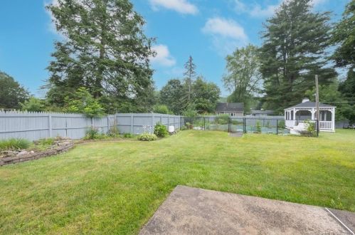 310 Main St, Meriden CT 06450-6047 exterior