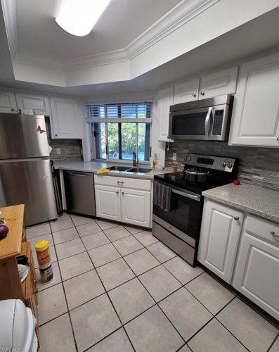 2190 50th Ter, Naples, FL 34116-6230