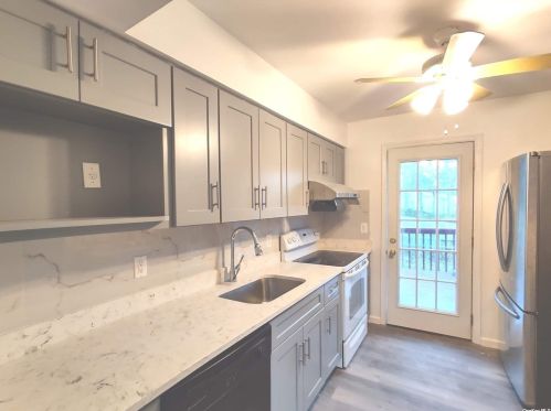 174 Iceland Dr, Huntington Station NY  11746-4210 exterior