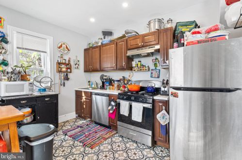 3900 Fairmount Ave, Philadelphia PA  19104-1806 exterior