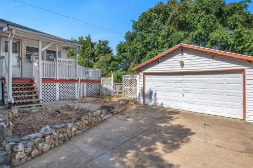 4935 Hummelsheim Ave, Saint Louis MO 63123-4710 exterior