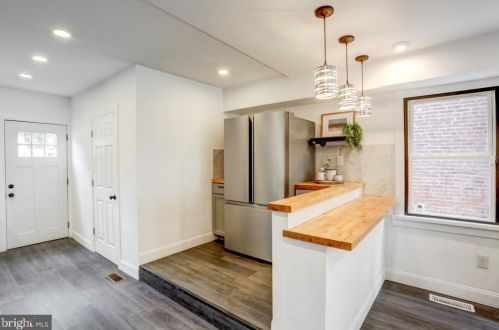 513 Poplar St, Lancaster PA  17603-5234 exterior