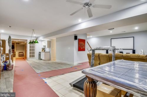 1276 Beverly Rd, Mc Lean VA 22101-2834 exterior