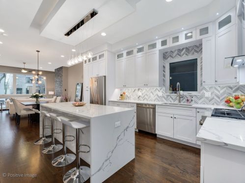 1728 Talman Ave, Chicago IL  60647-5224 exterior