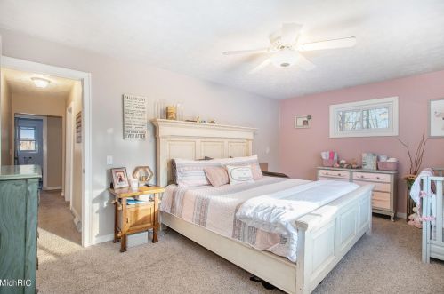 5940 3 St, Kalamazoo MI 49009-7593 exterior