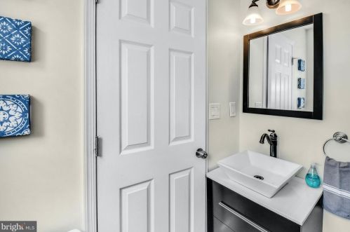 1740 Ellsworth St, Philadelphia PA  19146-3012 exterior