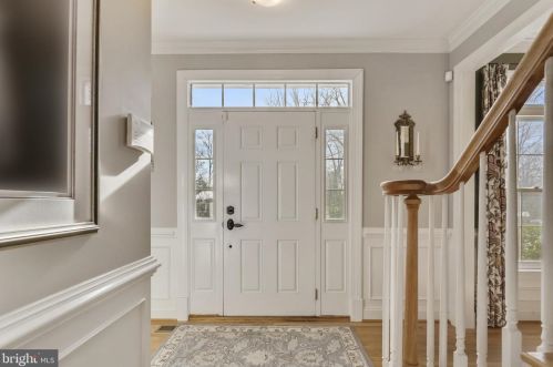 10783 Kinloch Rd, Silver Spring, MD 20903-1243