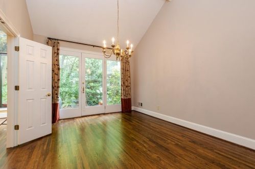 11 Bohler Mews, Atlanta GA 30327-1141 exterior