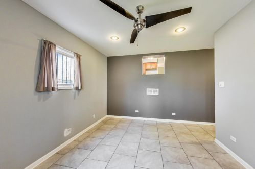 8908 Dorchester Ave, Chicago IL 60619-7005 exterior