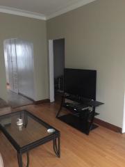 3050 Southport Ave, Chicago IL  60657-4218 exterior