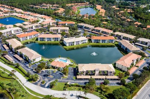 7819 Regal Heron Cir, Naples FL 34104-5849 exterior