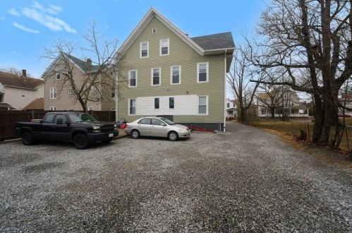 154 Grv St, Woonsocket RI 02895-5305 exterior