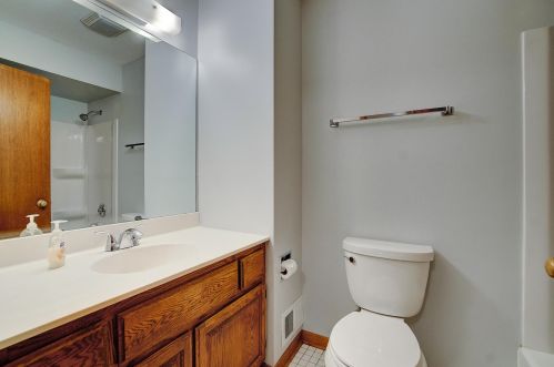 9412 Maple Ct, Milwaukee WI 53214-4149 exterior