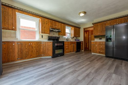 2325 89, Milwaukee WI 53226-1802 exterior