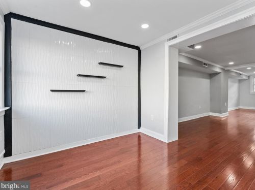 6634 Guyer Ave, Philadelphia PA  19142-2603 exterior