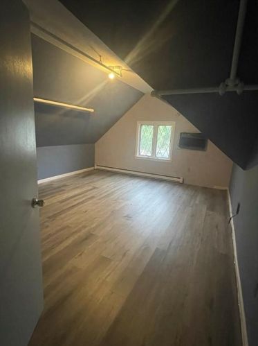 58 Hamlet Ave, Woonsocket RI  02895-4423 exterior