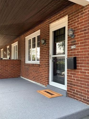 938 Mirror St, Pittsburgh PA  15217-2644 exterior