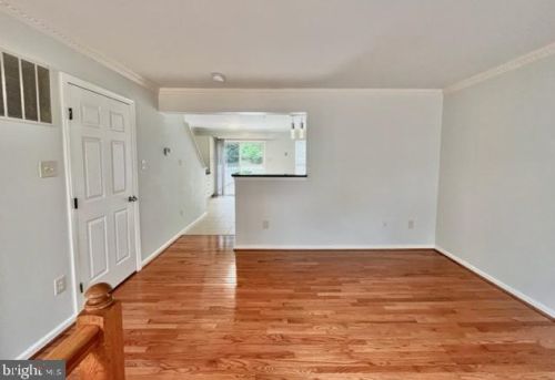 13568 Hayworth Dr, Rockville MD  20854-6399 exterior