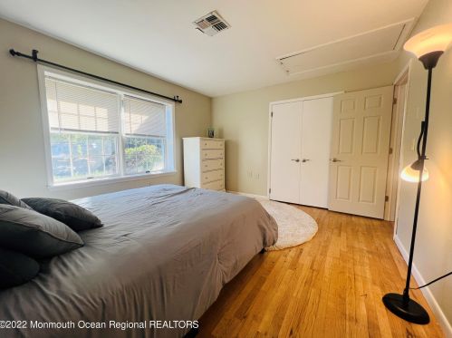 308 Enterprise Dr, Lacey NJ 08731-1815 exterior