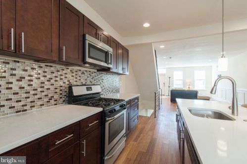 1338 22nd St, Philadelphia PA 19146-4241 exterior