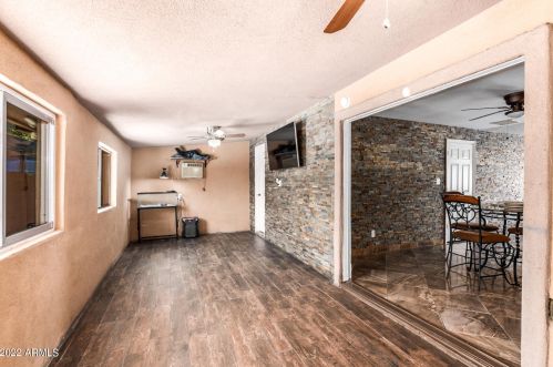 6821 Coronado Rd, Phoenix AZ 85008-3723 exterior