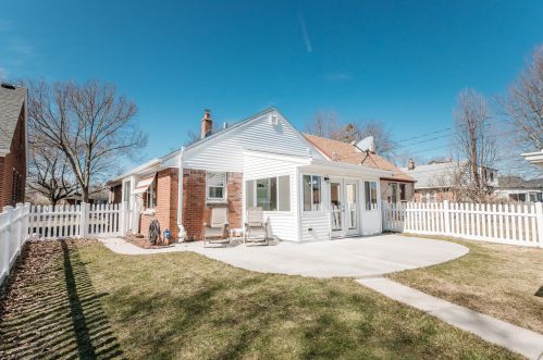 3028 86, Milwaukee WI 53227-4621 exterior