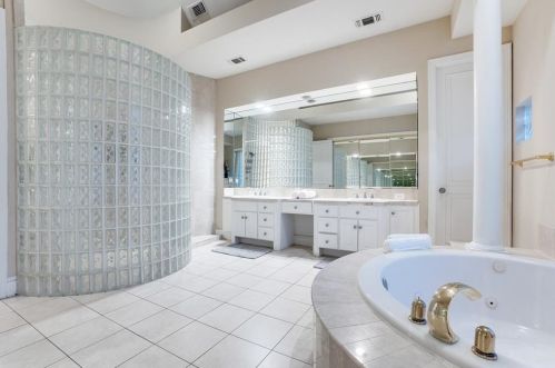 17916 Castle Bnd Dr, Dallas TX 75287-6800 exterior