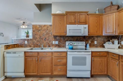 14448 Chinese Elm Dr, Orlando FL  32828-4835 exterior