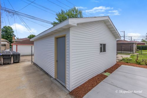 8523 Damen Ave, Chicago IL 60612-3728 exterior