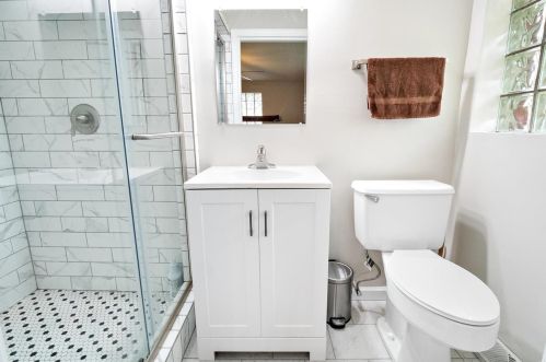 11800 Fairlind Dr, Saint Louis MO exterior