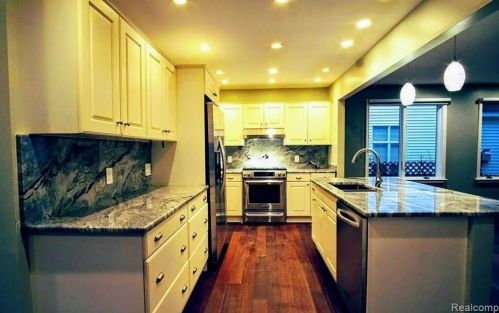 671 Emmons Ave, Bham MI  48009-2019 exterior