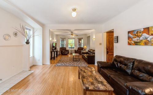 6214 Magnolia Ave, Chicago IL 60626-5306 exterior