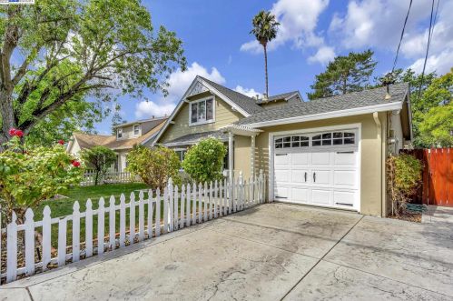 1479 Cape Cod Way, Concord CA  94521-2622 exterior