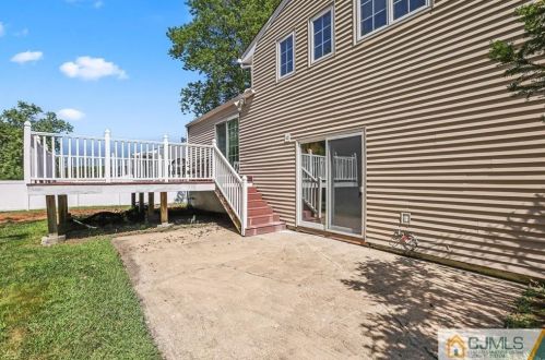 29 Sioux St, Old Bridge NJ 08857-1842 exterior