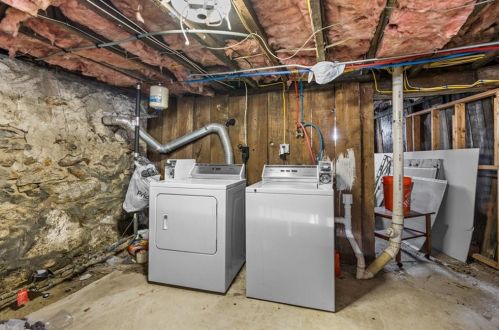 22 Dean St, Woonsocket RI  02895-1314 exterior