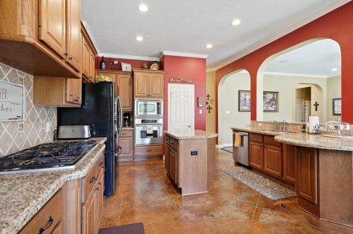 15635 Connie Ln, Montgomery TX 77316-9467 exterior