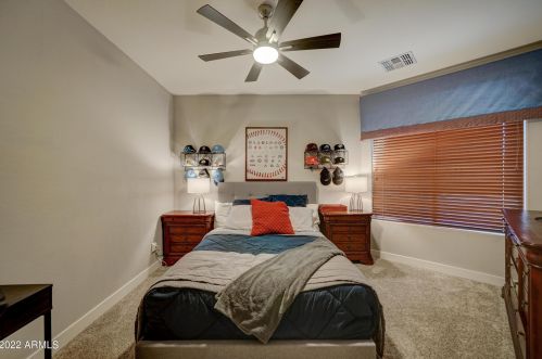 715 County Down Dr, Chandler AZ 85249-7331 exterior