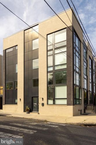 1506 Hancock St, Philadelphia PA 19133-3720 exterior