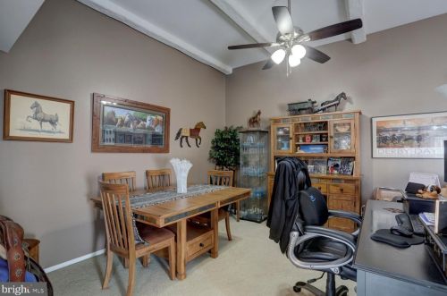 153 Valleybrook Dr, Lancaster PA 17601-4618 exterior