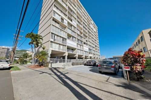 1215 Alexander St, Honolulu HI  96826-1237 exterior