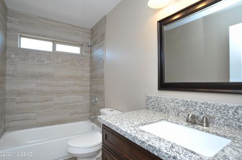 3417 Calle De Ln Bajada, Tucson AZ 85746-8337 exterior