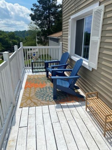 1836 Greenleaf St, Pittsburgh PA  15211-1022 exterior