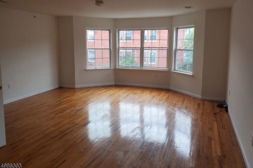 41 3rd St, Newark NJ  07107-3107 exterior