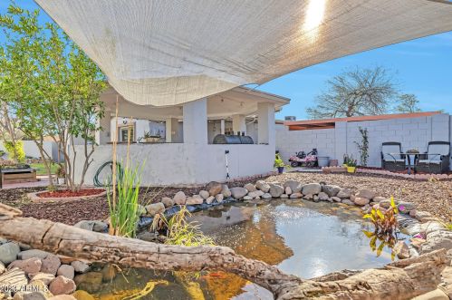 3418 Country Gables Dr, Phoenix AZ  85053-4732 exterior