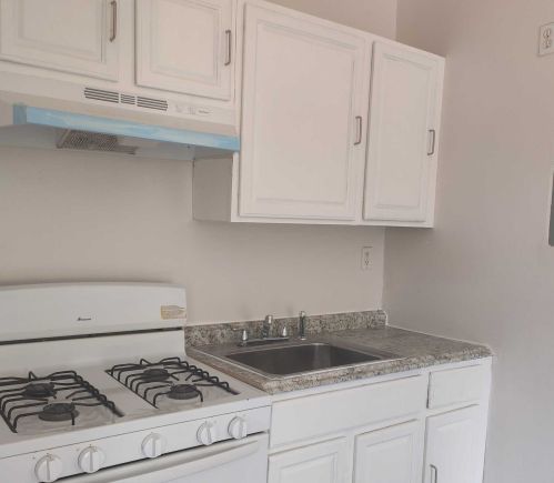 57 Hamilton St, Poughkeepsie NY  12601-4422 exterior