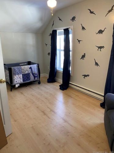 105 State Ave, Killingly CT 06241-2013 exterior