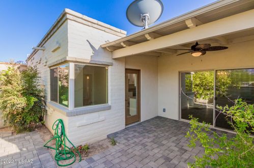 2494 Camino Valle Verde, Tucson AZ  85715-3405 exterior