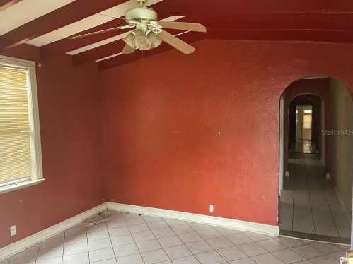 2328 Union St, Tampa, FL 33607-3423