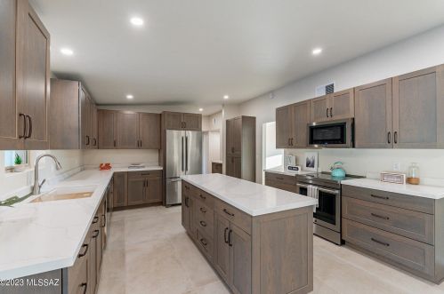 5862 Camino Arenosa, Tucson AZ  85718-4650 exterior